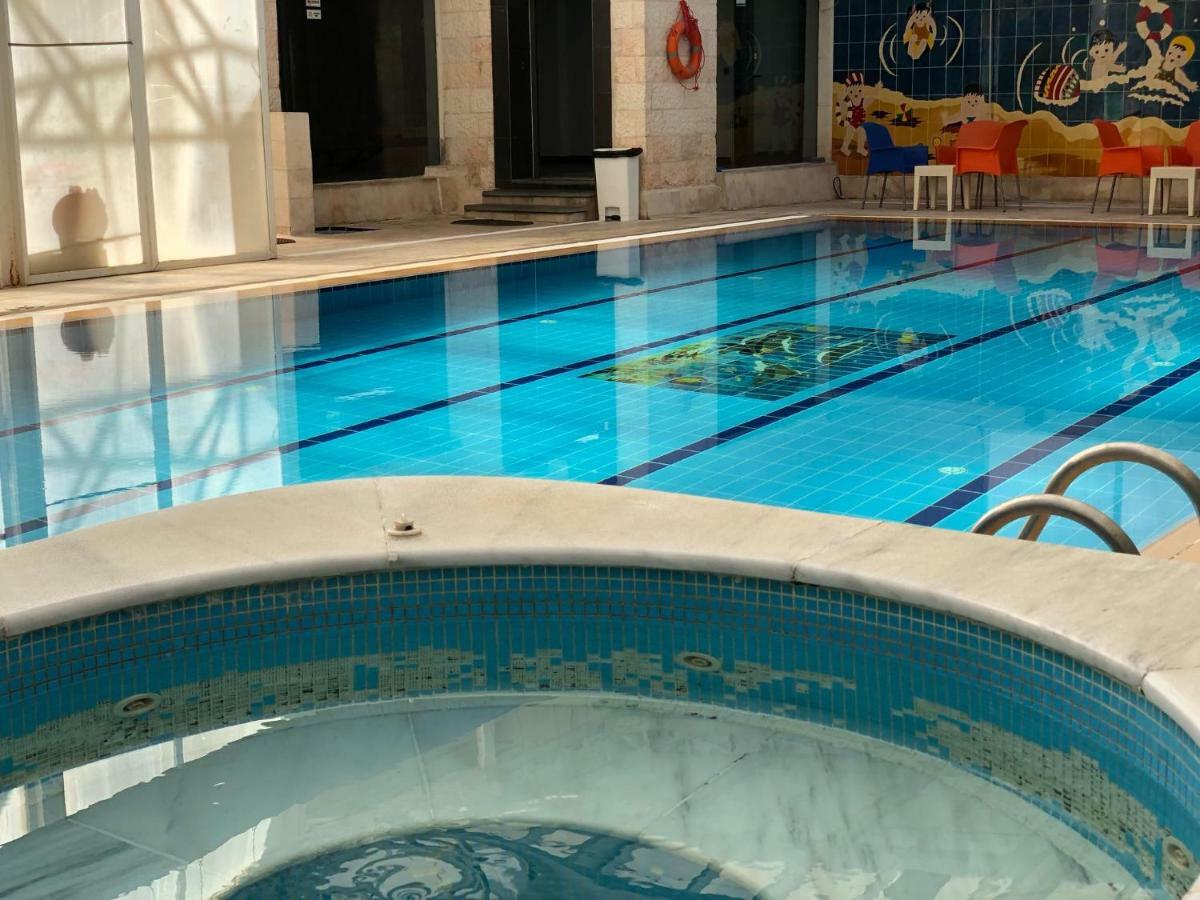 Badan Suites Safut Exterior photo